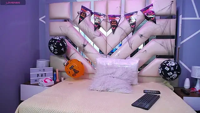 Snapshot of Jazmin_ny chatting on October 2025 01:45:02 PM Jazmin ny online show from October 2025 01:45:02 PM