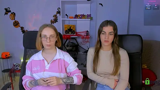 Snapshot of lina_fox12 chatting on October 2025 12:28:01 PM lina fox12 online show from October 2025 12:28:01 PM