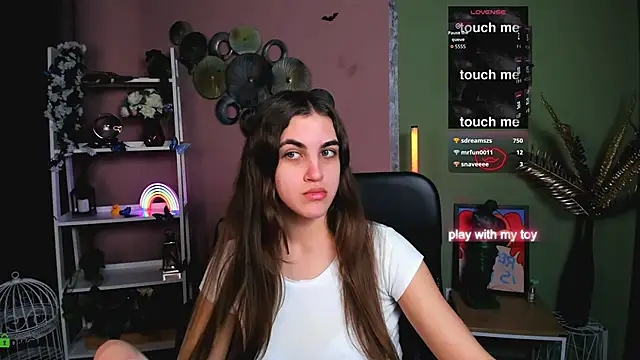 Snapshot of lina_fox12 chatting on December 2025 01:09:02 PM lina fox12 online show from December 2025 01:09:02 PM