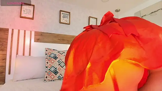 LucianaWainN online show from June 2026 02:52:01 PM