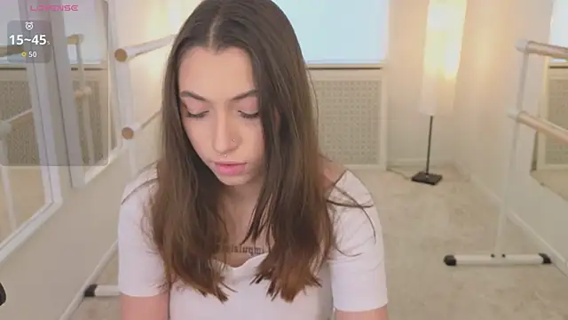 Snapshot of slow_flower chatting on October 2025 12:08:02 PM slow flower online show from October 2025 12:08:02 PM