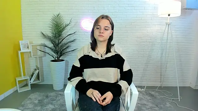 Snapshot of NinaArthurs chatting on September 2025 06:29:02 AM NinaArthurs online show from September 2025 06:29:02 AM