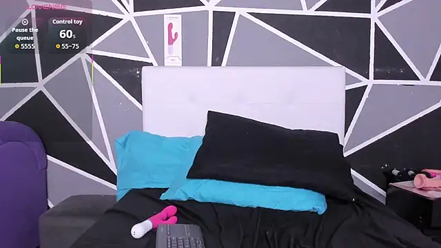 Snapshot of Daye_Sky chatting on November 2025 07:22:01 AM Daye Sky online show from November 2025 07:22:01 AM