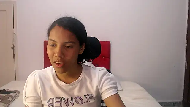 Snapshot of Tainara_ebony chatting on October 2025 07:14:01 PM Tainara ebony online show from October 2025 07:14:01 PM