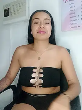 Snapshot of Lilo_Rose chatting on October 2025 07:43:01 PM Lilo Rose online show from October 2025 07:43:01 PM