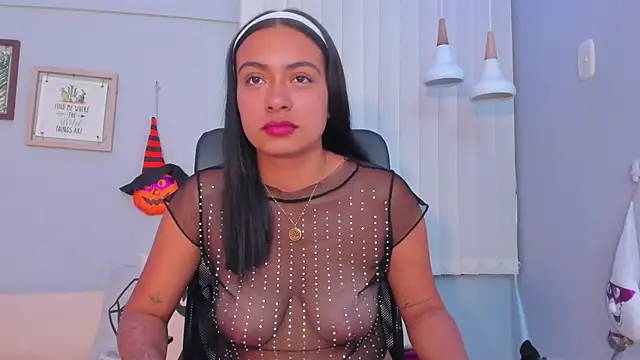 Snapshot of Lilo_Rose chatting on October 2025 07:25:02 PM Lilo Rose online show from October 2025 07:25:02 PM