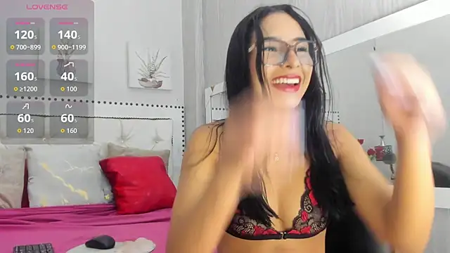 Snapshot of Luciaoregon chatting on March 2026 12:55:01 PM Luciaoregon online show from March 2026 12:55:01 PM