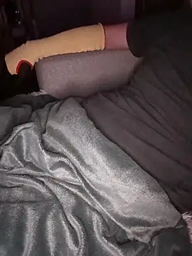 Wuffel69 online show from October 2025 12:00:01 AM