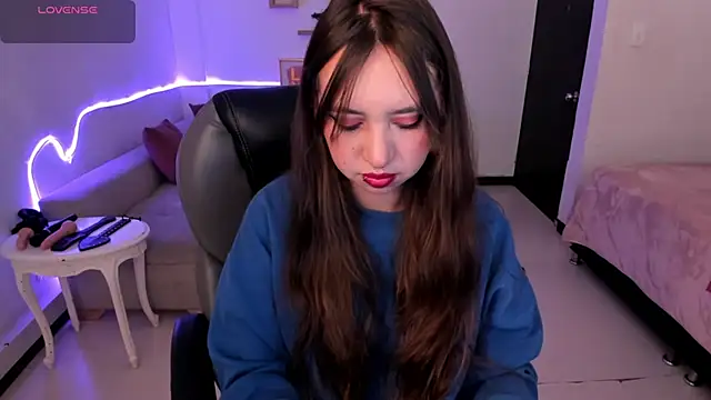 Snapshot of Scarlett__Cooper__ chatting on November 2025 11:33:01 AM Scarlett Cooper online show from November 2025 11:33:01 AM