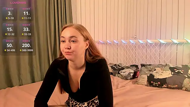 BobbieStenstrom online show from November 2025 07:39:01 AM