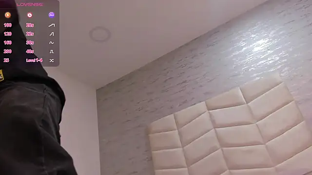 jax black online show from November 2025 07:01:02 PM