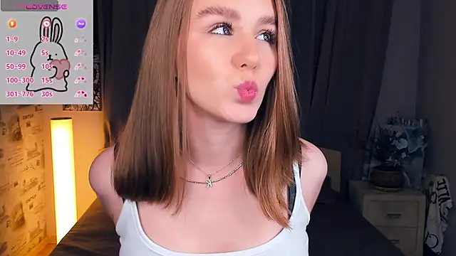 Snapshot of TienKnous chatting on December 2025 07:21:02 PM TienKnous online show from December 2025 07:21:02 PM