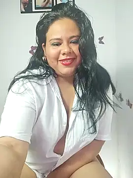 Snapshot of Tania_cruz_ chatting on December 2025 03:58:02 AM Tania cruz online show from December 2025 03:58:02 AM