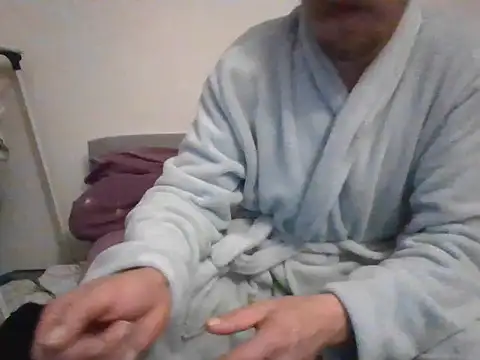 honzinka83 online show from October 2025 03:44:01 PM