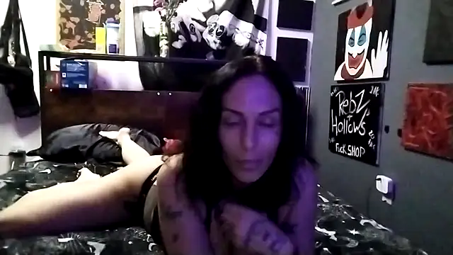 Snapshot of inkdhollow1 chatting on October 2025 03:18:01 AM inkdhollow1 online show from October 2025 03:18:01 AM