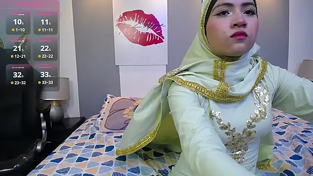 Snapshot of Neesha__ chatting on October 2025 08:18:01 PM Neesha online show from October 2025 08:18:01 PM