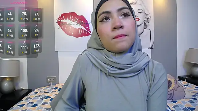 Snapshot of Neesha__ chatting on October 2025 08:11:02 PM Neesha online show from October 2025 08:11:02 PM