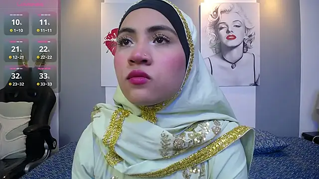 Snapshot of Neesha__ chatting on November 2025 08:14:01 PM Neesha online show from November 2025 08:14:01 PM