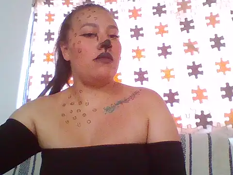 Snapshot of Meloddy__ chatting on October 2025 03:02:01 PM Meloddy online show from October 2025 03:02:01 PM