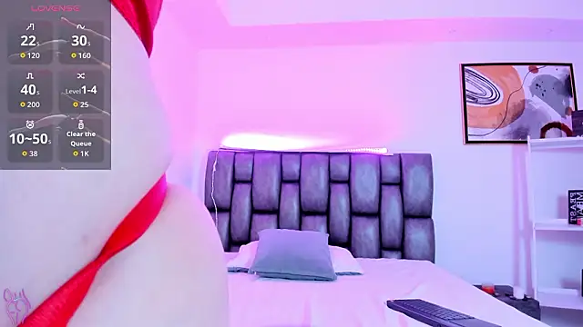 Snapshot of VenusCooper chatting on March 2026 07:31:02 PM VenusCooper online show from March 2026 07:31:02 PM