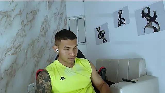 Snapshot of venedic_bull chatting on February 2026 05:49:02 AM venedic bull online show from February 2026 05:49:02 AM