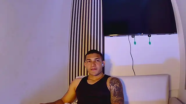 Snapshot of venedic_bull chatting on February 2026 03:38:02 AM venedic bull online show from February 2026 03:38:02 AM