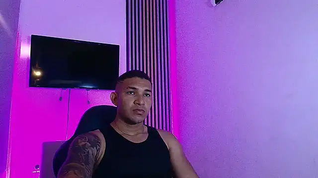 Snapshot of venedic_bull chatting on March 2026 08:45:02 PM venedic bull online show from March 2026 08:45:02 PM