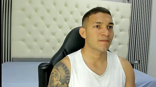 Snapshot of venedic_bull chatting on March 2026 09:08:01 PM venedic bull online show from March 2026 09:08:01 PM