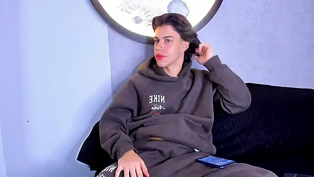 Snapshot of Lucian_grey chatting on October 2025 04:48:02 AM Lucian grey online show from October 2025 04:48:02 AM