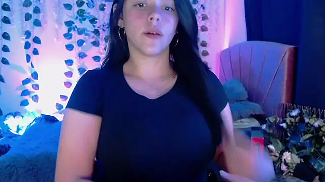 Snapshot of Chloe-laurent03 chatting on March 2026 11:33:01 PM Chloe-laurent03 online show from March 2026 11:33:01 PM