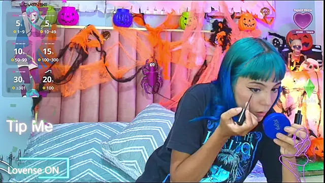 Snapshot of ElektraBlue chatting on October 2025 07:48:01 PM ElektraBlue online show from October 2025 07:48:01 PM