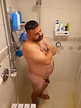 Snapshot of Roddog18 chatting on October 2025 05:28:01 AM Roddog18 online show from October 2025 05:28:01 AM