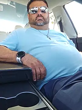 Roddog18 online show from May 2026 05:43:01 PM