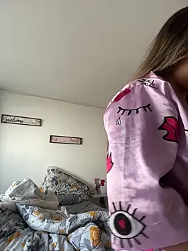 Zoe riivas online show from February 2026 02:10:01 PM