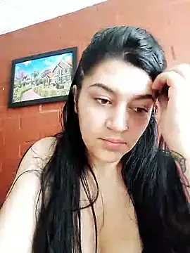 Snapshot of alejitasweet chatting on October 2025 02:47:02 PM alejitasweet online show from October 2025 02:47:02 PM