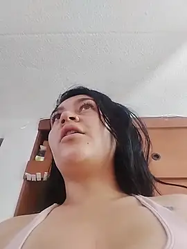 Snapshot of alejitasweet chatting on November 2025 01:29:02 PM alejitasweet online show from November 2025 01:29:02 PM