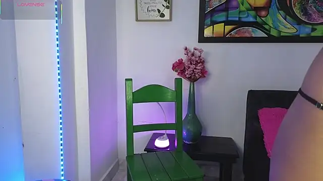 Snapshot of Cleohot999 chatting on October 2025 06:52:02 PM Cleohot999 online show from October 2025 06:52:02 PM