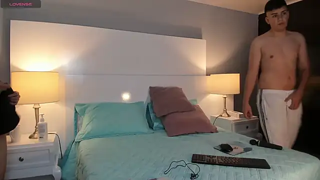 Dylan Katte online show from November 2025 01:05:02 AM