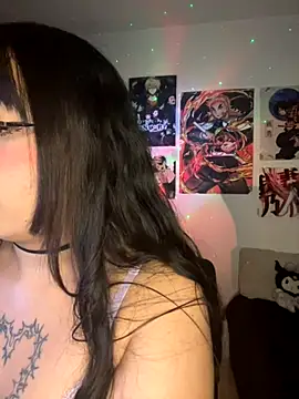 Snapshot of Hinatamoon_ chatting on October 2025 05:16:02 AM Hinatamoon online show from October 2025 05:16:02 AM