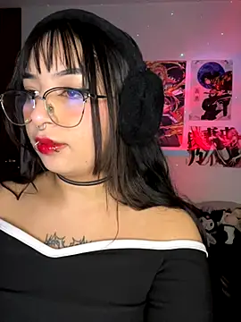 Snapshot of Hinatamoon_ chatting on October 2025 04:22:01 AM Hinatamoon online show from October 2025 04:22:01 AM