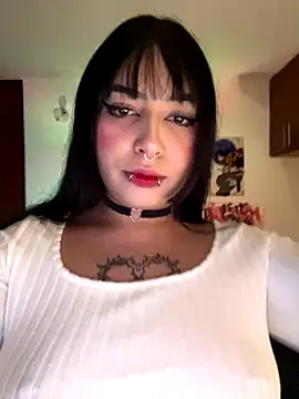 Snapshot of Hinatamoon_ chatting on December 2025 04:40:01 AM Hinatamoon online show from December 2025 04:40:01 AM