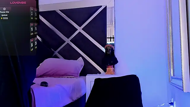 Neereth online show from October 2025 09:01:01 PM