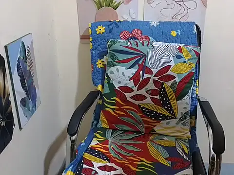 Snapshot of Sweetest_Zara18xx chatting on November 2025 09:36:01 PM Sweetest Zara18xx online show from November 2025 09:36:01 PM