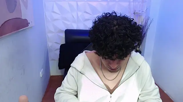 Snapshot of Liil_boy chatting on October 2025 03:40:02 AM Liil boy online show from October 2025 03:40:02 AM