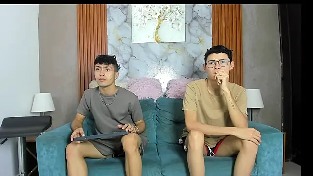 VERY HOT GUYS online show from June 2026 07:11:01 AM