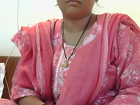 Snapshot of SONIYA-DIXIT chatting on September 2025 06:29:02 AM SONIYA-DIXIT online show from September 2025 06:29:02 AM