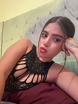 Snapshot of whitefoxxxx6 chatting on December 2025 04:51:01 AM whitefoxxxx6 online show from December 2025 04:51:01 AM