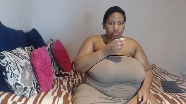 PIXIEBITCHXXX26 online show from February 2026 07:12:02 PM