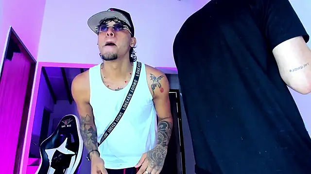 daddys insanee online show from October 2025 04:12:01 AM