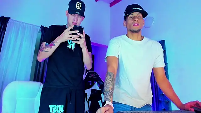 daddys insanee online show from November 2025 08:30:02 AM